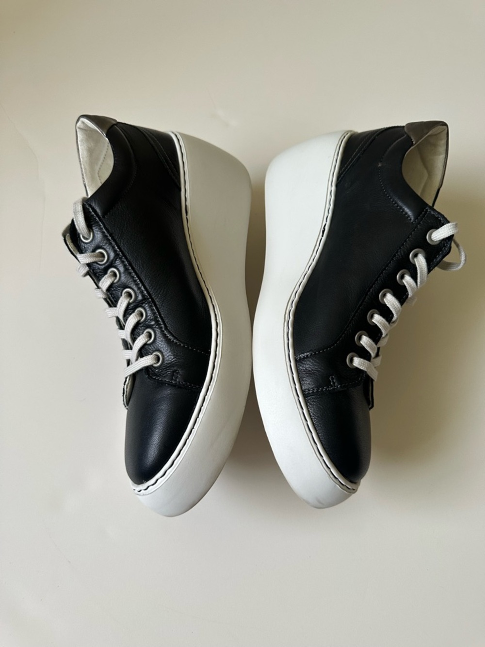 Fly London Black Leather White Wedge/ Platform Fashion Sneakers~41/US 10-10.5 - Picture 4 of 8